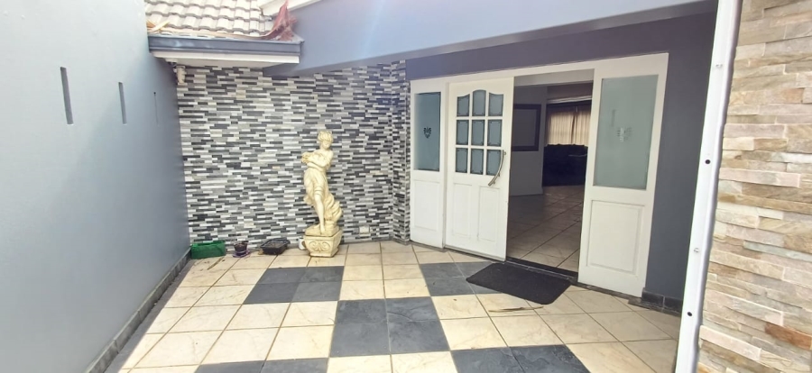 3 Bedroom Property for Sale in Nahoon Valley Park Eastern Cape